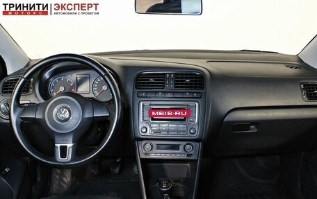Volkswagen Polo VI (EU Market), 2015 год, 897 000 рублей, 11 фотография