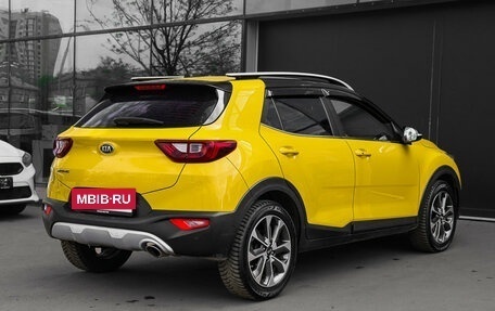 KIA Stonic, 2018 год, 1 620 000 рублей, 4 фотография