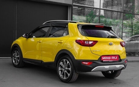 KIA Stonic, 2018 год, 1 620 000 рублей, 6 фотография