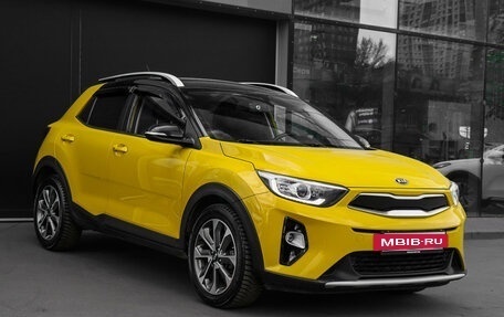 KIA Stonic, 2018 год, 1 620 000 рублей, 3 фотография