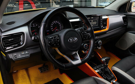 KIA Stonic, 2018 год, 1 620 000 рублей, 12 фотография