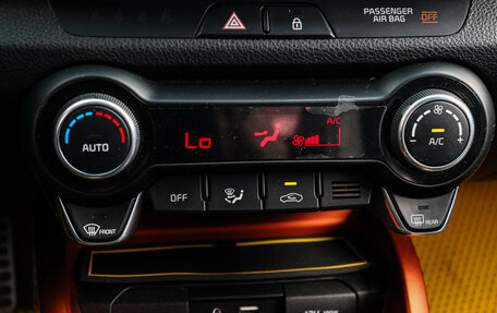 KIA Stonic, 2018 год, 1 620 000 рублей, 16 фотография