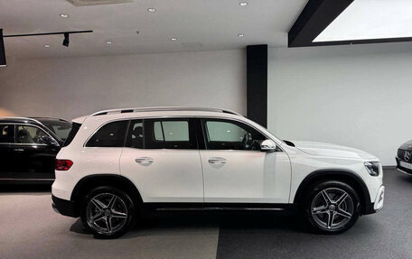 Mercedes-Benz GLB, 2025 год, 6 900 000 рублей, 3 фотография