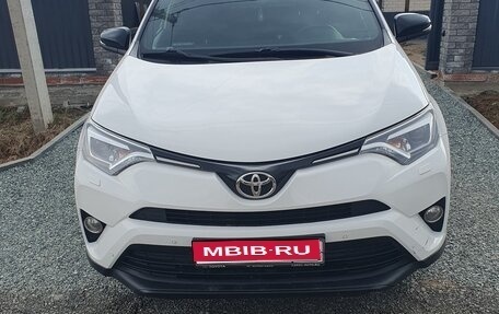 Toyota RAV4, 2019 год, 2 550 000 рублей, 1 фотография