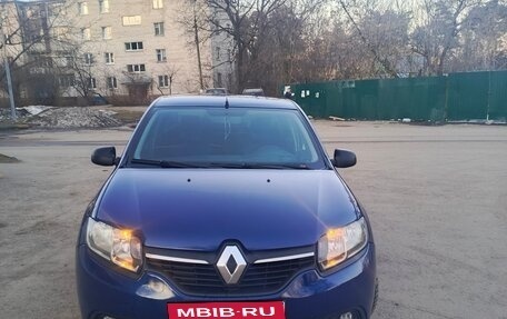 Renault Logan II, 2014 год, 650 000 рублей, 1 фотография