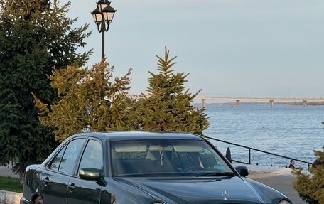 Mercedes-Benz E-Класс, 2000 год, 850 000 рублей, 1 фотография