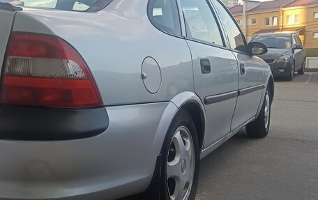 Opel Vectra B рестайлинг, 1998 год, 150 000 рублей, 11 фотография