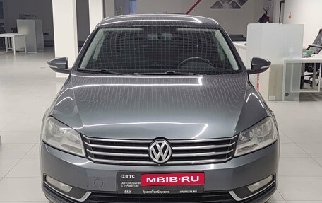 Volkswagen Passat B7, 2013 год, 880 000 рублей, 2 фотография