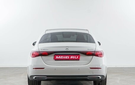 Mercedes-Benz E-Класс, 2024 год, 6 895 055 рублей, 4 фотография