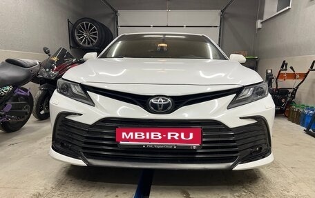 Toyota Camry, 2022 год, 3 100 000 рублей, 3 фотография