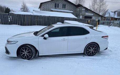 Toyota Camry, 2022 год, 3 100 000 рублей, 6 фотография