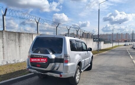 Mitsubishi Pajero IV, 2014 год, 2 450 000 рублей, 3 фотография