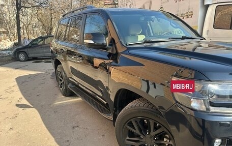 Toyota Land Cruiser 200, 2015 год, 4 250 000 рублей, 2 фотография