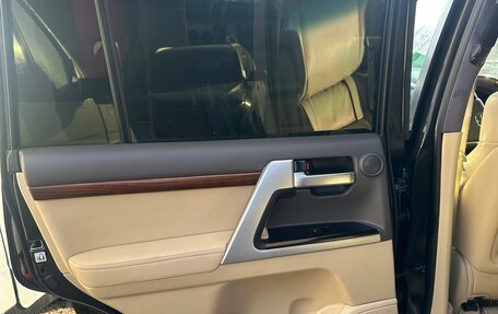 Toyota Land Cruiser 200, 2015 год, 4 250 000 рублей, 23 фотография