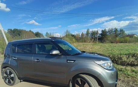 KIA Soul II рестайлинг, 2015 год, 1 560 000 рублей, 9 фотография