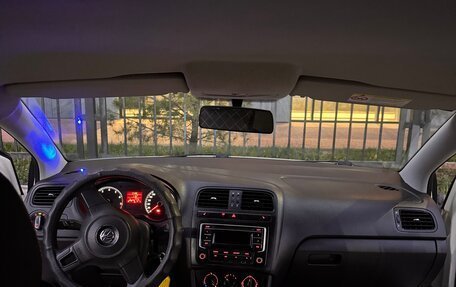 Volkswagen Polo VI (EU Market), 2013 год, 480 000 рублей, 17 фотография