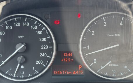 BMW 3 серия, 2011 год, 1 200 000 рублей, 24 фотография
