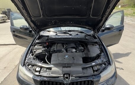 BMW 3 серия, 2011 год, 1 200 000 рублей, 18 фотография