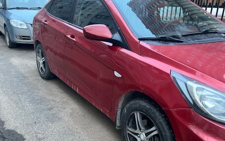 Hyundai Solaris II рестайлинг, 2013 год, 400 000 рублей, 2 фотография