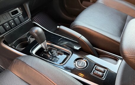 Mitsubishi Outlander III рестайлинг 3, 2017 год, 1 850 000 рублей, 20 фотография