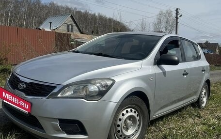 KIA cee'd I рестайлинг, 2011 год, 850 000 рублей, 11 фотография