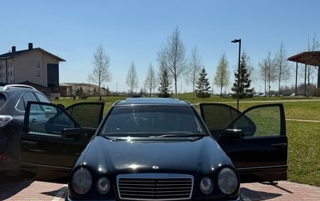 Mercedes-Benz E-Класс, 1997 год, 700 000 рублей, 12 фотография