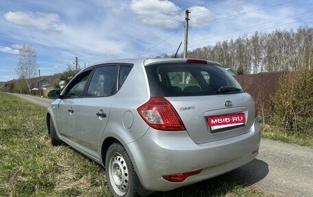KIA cee'd I рестайлинг, 2011 год, 850 000 рублей, 10 фотография