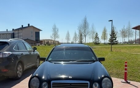 Mercedes-Benz E-Класс, 1997 год, 700 000 рублей, 2 фотография