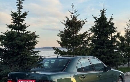 Mercedes-Benz E-Класс, 2000 год, 850 000 рублей, 2 фотография
