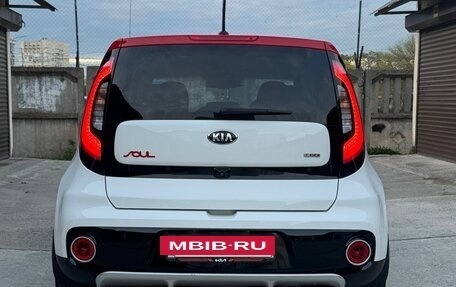 KIA Soul II рестайлинг, 2018 год, 7 фотография