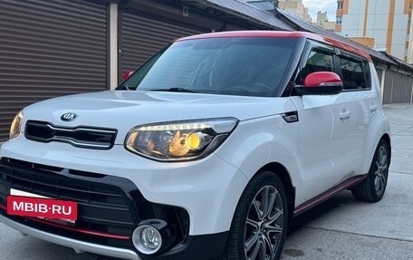 KIA Soul II рестайлинг, 2018 год, 24 фотография