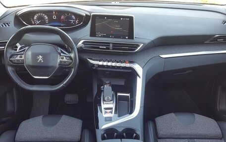 Peugeot 3008 II, 2017 год, 1 740 000 рублей, 11 фотография