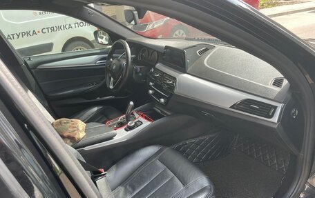 BMW 5 серия, 2018 год, 1 950 000 рублей, 3 фотография