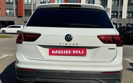 Volkswagen Tiguan II, 2021 год, 3 800 000 рублей, 8 фотография