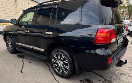 Toyota Land Cruiser 200, 2013 год, 3 600 000 рублей, 32 фотография