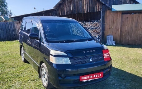 Toyota Voxy II, 2006 год, 1 060 000 рублей, 2 фотография