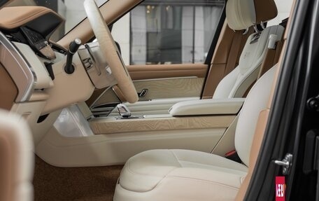 Land Rover Range Rover IV рестайлинг, 2025 год, 39 900 000 рублей, 19 фотография