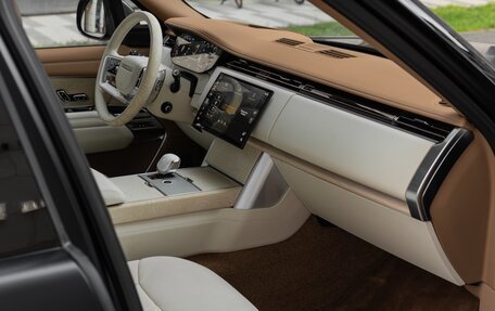 Land Rover Range Rover IV рестайлинг, 2025 год, 39 900 000 рублей, 26 фотография