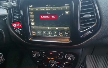 Jeep Compass II, 2019 год, 2 500 000 рублей, 12 фотография