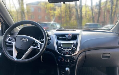 Hyundai Solaris II рестайлинг, 2013 год, 510 000 рублей, 2 фотография