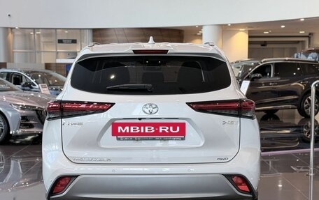 Toyota Highlander, 2026 год, 5 590 000 рублей, 6 фотография
