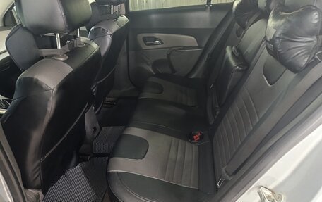 Chevrolet Cruze II, 2009 год, 510 000 рублей, 6 фотография