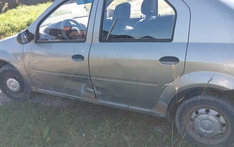 Renault Logan I, 2010 год, 160 000 рублей, 3 фотография