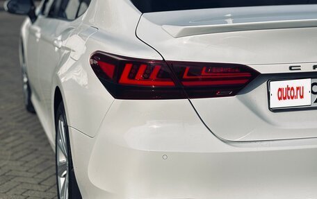 Toyota Camry, 2018 год, 2 450 000 рублей, 7 фотография