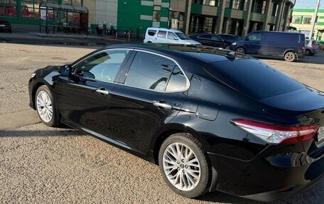 Toyota Camry, 2019 год, 2 950 000 рублей, 5 фотография