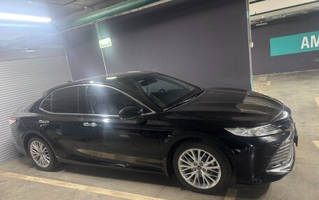 Toyota Camry, 2019 год, 2 950 000 рублей, 13 фотография