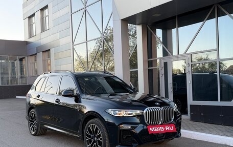 BMW X7, 2020 год, 7 500 000 рублей, 2 фотография