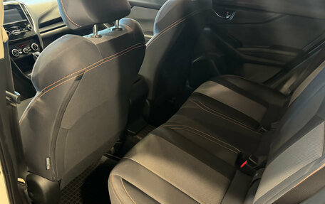 Subaru XV II, 2017 год, 2 400 000 рублей, 13 фотография