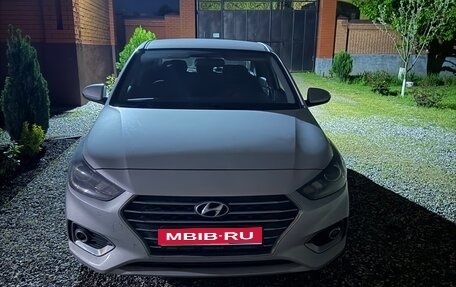 Hyundai Solaris II рестайлинг, 2019 год, 1 450 000 рублей, 1 фотография