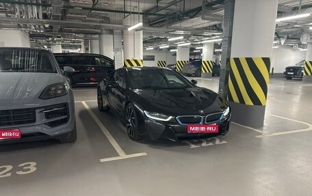 BMW i8 I рестайлинг, 2015 год, 6 375 000 рублей, 1 фотография